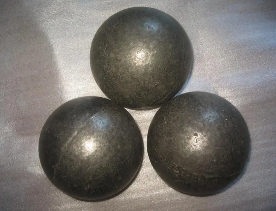 合金元素对耐磨材料钢球的影响
